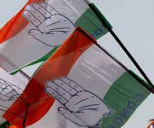 وزراءکو کشمیر بھیجنا گھبراہٹ کا اشارہ: کانگریس