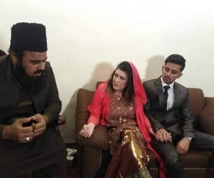 امریکہ کی 41 سالہ خاتون ڈاکٹر نے قبول کیا اسلام ،پاکستانی نوجوان کے ساتھ کی شادی 