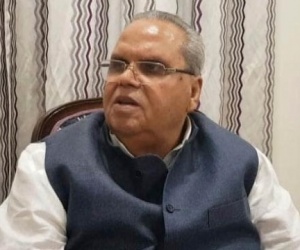 امرناتھ یاترا کشمیری مسلمان کراتے ہیں: گورنر ستیہ پال ملک