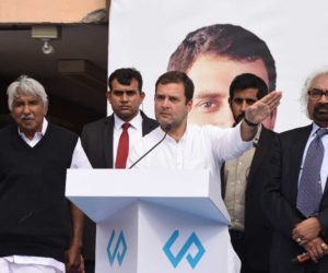 ہندوستانی سفارت خانہ نہیں کرتاہے ہماری کوئی مدد ۔ دبئی میں راہل گاندھی کے سامنے انڈین مزدوروں نے بیان کیا اپنا درد