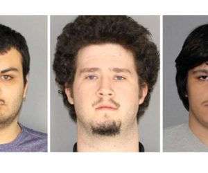 امریکہ میں مسلمان کی بستی پر دہشت گردانہ حملہ کی ساز ش ناکام ۔ چار امریکی نوجوان گرفتار