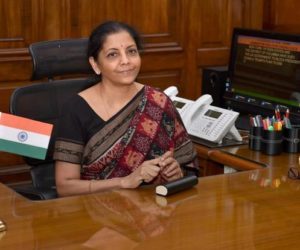 اقتصادی بحران سے نمٹنے کیلئے حکومت کا نیا فارمولہ ۔برآمدکاروں کو راحت دینے کے لئے 50 ہزار کروڑ روپے کی چھوٹاور رہائشی سیکٹر کے لئے 20 ہزار کروڑ روپے کا فنڈ قائم کرنے کا اعلان کیا