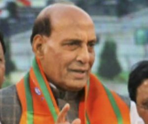 پلوامہ حملہ دہشت گردوں کی مایوسی کا ثبوت ، مناسب وقت پر لیا جائےگا بدلہ : راجناتھ سنگھ