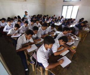 سی بی ایس ای کے نئے ضابطۂ امتحان نے جینس پہننے پر لگایا مکمل پابندی