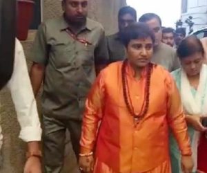 مالیگاؤں بم دھماکہ معاملے میں ۹ سال سزا کاٹ چکی بھگوا دہشت گرد ملزمہ ’سادھوی پرگیہ‘ کو بی جے پی نے دگ وجے سنگھ کے خلاف انتخابی میدان میں اتارا