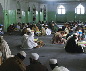 دینی مدارس کو پاکستان حکومت اپنے کنٹرول میں لینے کا بنارہی ہے منصوبہ ۔ شدید عالمی دباﺅکا اثر