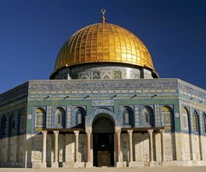 50 ہزار فلسطینیوں کی رکاوٹیں توڑ کر قبلہ اول میں نماز جمعہ کی ادائیگی