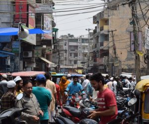 اوکھلا میں مسلم رائے دہندگان کا نام فہرست سے غائب ۔ پولنگ بوتھ پر عوام کو شدید پریشانیوں کا سامنا