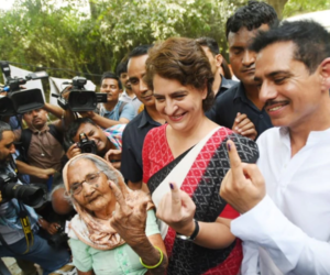 بی جے پی دوبارہ اقتدار میں نہیں آئے گی ۔ووٹ ڈالنے کے بعد پرینکا گاندھی کا بیان