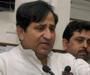 بہار کے مدھوبنی میں اشوک یادو اور ڈاکٹر شکیل احمد کے درمیان سخت مقابلہ ۔وی آئی پی امیدوار کے خلاف عوام میں شدید ناراضگی