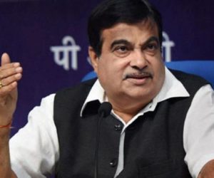 پی ایم مودی کے بعد اب یوپی کے سی ایم یوگی پر مرکزی وزیرنتن گڈکری کا طنز ۔حکومت کے کام کاج پر اٹھایا سوال