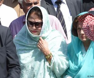 پاکستان میں اپوزیشن کے خلاف کریک ڈاﺅن جاری ۔ آصف علی زرداری کی بہن فریال تالپور بھی گرفتار