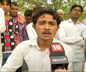 پہلو خان کے خلاف چارج شیٹ پر بیٹے کاچھلکادرد،کہا ،اس سے اچھا حکومت ہمیں بھی مار دے