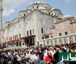 ترکی کے تمام 81 صوبوں میں محمد مرسی کیلئے غائبانہ نماز جنازہ کا اہتمام ۔ استنبول میں طیب اردگان نے بھی کی شرکت