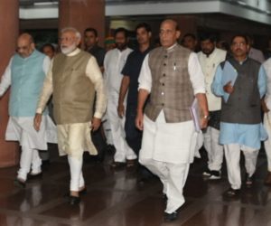 ’ایک ملک ایک انتخاب‘ کے موضوع پر زیادہ ترپارٹیاں بی جے پی کے ساتھ ۔کانگریس ،ٹی ایم سی ، ایس پی ، بی ایس پی ،آر جے ڈے جیسی پارٹیوں نے نہیں کی شرکت