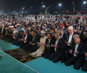 فتح قسطنطنیہ کی 566 ویں یادگار پر استنبول میں تروایح کا انعقاد ۔ طیب اردوان کی شرکت