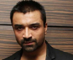 بالی ووڈ ادا کا راعجاز خان گرفتار ۔ سوشل میڈیا پر ویڈمتنازع ویڈیو بنانے کا الزام