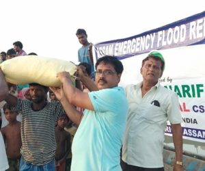 آسام اور بہار میںسیلاب سے شدید تباہی ۔ مولانا اجمل پہونچے متاثرین کے درمیان ۔ مدد کی اپیل کی