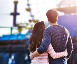 مدھیہ پردیش کی مہا پنچایت کا فرمان ۔ لڑکیاں ذات دیکھ کر کریں پیار ورنہ پورے خاندان کو بے دخل کردیاجائے گا