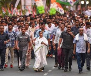 لوک سبھا انتخابات کے بعد ممتا بنرجی کی پہلی عوامی ریلی ۔ ای وای ایم کی جگہ پیلٹ پیپر کو واپس لانے کا مطالبہ