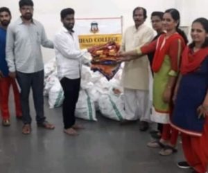 کشمیری طلبا نے پیش کی انسانیت کی مثال، ہر جانب ہو رہی تعریف!