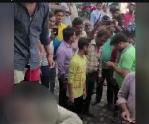 میرٹھ میں ماب لنچنگ کا ایک اور واقعہ، شرپسندوں کی بھیڑ نوجوان کو پیٹتی رہی دوسری بھیڑ خاموش تماشائی بنی رہی 