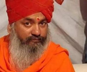 خواتین اور نابالغ لڑکیوں کے ساتھ جنسی استحصال کے الزام میں ایک اور بابا گرفتار