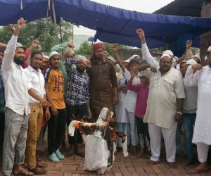 جالندھر کی مسجد قباءمیں خاتون کی بدتمیزی کے خلاف احتجاج ۔کیپٹن امریندر سنگھ کا پتلا نذر آتش