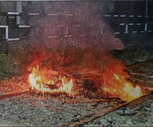 بتیا : تعزیہ جلوس کے دوران دو مقامات پر جھڑپ ، پولیس اہلکار بھی زخمی ۔ حالات قابو میں