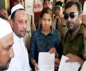 وسیم رضوی کی حرکت انتہائی ذلت آمیز اور ناقابل برداشت.! ام المؤمنین حضرت عائشہ صدیقہؓ کے متعلق فلم بنانے پر روڑکی میں مسلمانوں کا زبردست احتجاج ، پابندی کامطالبہ