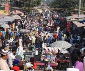 جامع مسجد کے پاس سے ‘ پٹری بازار ‘ ہٹایا گیا !