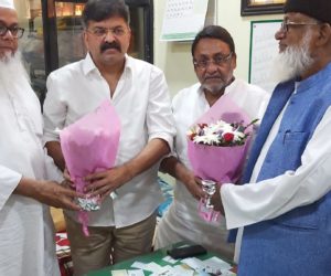 مسلمانوں کو این آر سی سے ڈرنے کی ضرورت نہیں: جیتندر اوہاڑ ہمیں سرکاری اسکیموں سے فائدہ اٹھانا چاہئے: نواب ملک