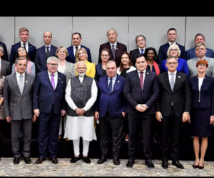 منفردقوم پرستی ہے،داخلی معاملے پربیرونی مداخلت کیوں؟سری نگر پہنچا یورپی ممبران پارلیمنٹ کا وفد، اپوزیشن نے حکومت کی پالیسی پر اٹھائے سوال