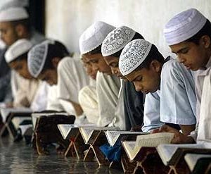 اگلی نسل کا بہترمستقبل ہمارے ہاتھوں میں کورے کاغذ کی طرح، اس میں جو چاہیں لکھ سکتے ہیں