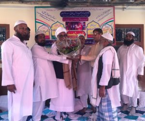 اپنا ہی چراغ جلاؤ تو روشنی ہوگی : ڈاکٹر مفتی محفوظ الرحمن عثمانی  المعہد الاسلامی ارریہ میں ڈاکٹر مفتی محفوظ الرحمن عثمانی کا پرزور استقبال