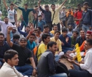 بنارس ہندو یونیورسٹی میں ’ مسلم پروفیسر‘ کی تقرری پر ہنگامہ، طلبا نے کیا احتجاجی مظاہرہ