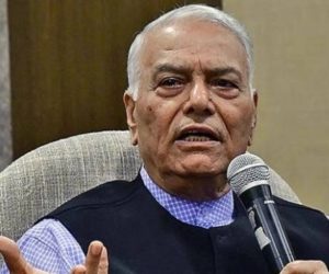 بابری مسجد پر سپریم کورٹ کا فیصلہ غلط ہے، اس میں کئی خامیاں موجود: یشونت سنہا