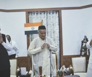 ’جیل جانے سے بچنا ہے تو بی جے پی کے آگے گھٹنے ٹیکنے ہوں گے‘