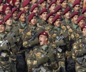 وادی کشمیر میں بحریہ اور فضائیہ فوج کے خصوصی دستے تعینات