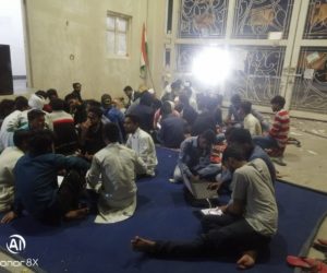 مانو طلباء کا انوکھا احتجاج، جانئے کیسے ایک ساتھ کرتے ہیں پڑھائی، لڑائی اور عبادت