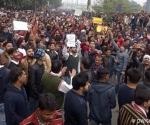 ’بھارت آئین اور جمہوری اقدار کے پاسداری کرتے ہوئے مذہبی اقلیتوں کے حقوق کے تحفظ کو یقینی بنائے، اور پرامن مظاہروں کا احترام کرے‘: امریکہ   