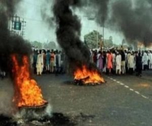 پوپی: شہریت ترمیمی قانون کے خلاف بڑے پیمانے پر مظاہرے، کئی شہروں میں آگزنی اور تصادم