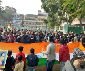 پٹنہ میں مختلف مذاہب کے لوگوں کا زبردست احتجاج۔خواتین اور طالبات آخری سانس تک اپنے آئین کی حفاظت کے لیے پابند عہد: مدیحہ رحمانی