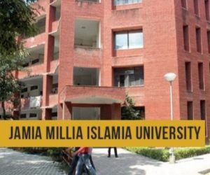 شہریت قانون : جامعہ میں طلباء کا احتجاج جاری، تمام امتحانات ملتوی