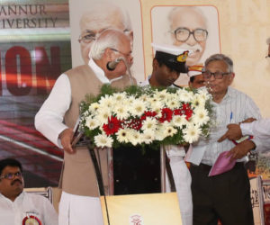 مولانا ابوالکلام آزادنہیں ناتھورام گوڈسے کا حوالہ پیش کرو