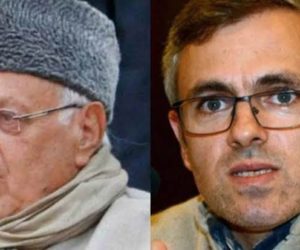 ڈاکٹر فاروق عبداللہ اور عمر عبداللہ سری نگر سے جموں منتقل