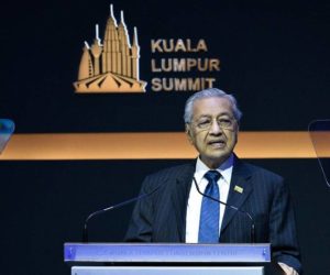 ہم نے ہندوستانیوں اور چائنیز کو ملیشیا میں شہریت دی۔ اگر ہم بھی بھارت کی طرح کرنے لگیں تو کیا ہوگا؟