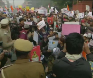 شہریت ترمیمی بل کے خلاف سماج وادی پارٹی کا پورے اتر پردیش میں مظاہرہ جاری