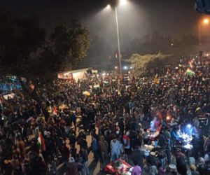 اتوار کی شام شاہین باغ میں جمع ہوئے ایک لاکھ سے زیادہ عوام، سی اے اے کے خلاف تاریخی احتجاج