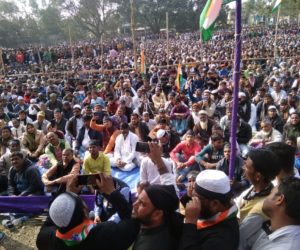 کٹیہار: سی اے اے کے خلاف  زبردست احتجاج و خاموش جلوس